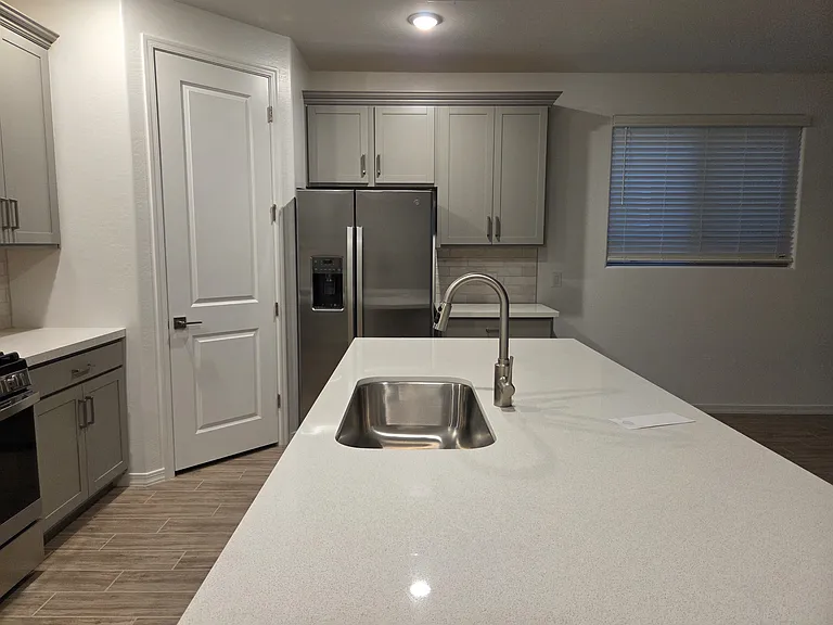 22816 E Roundup Way — Photo 4