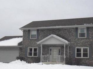 1211 Revere Ridge Rd, Rockford, IL 61108