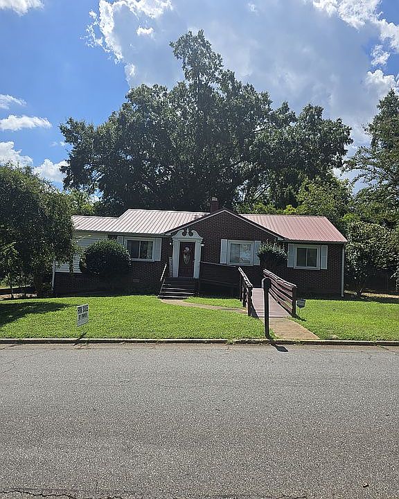 1st image of 2028 Moultrie Sq