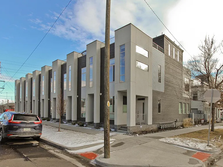 1036 W 37th Ave — Photo 26
