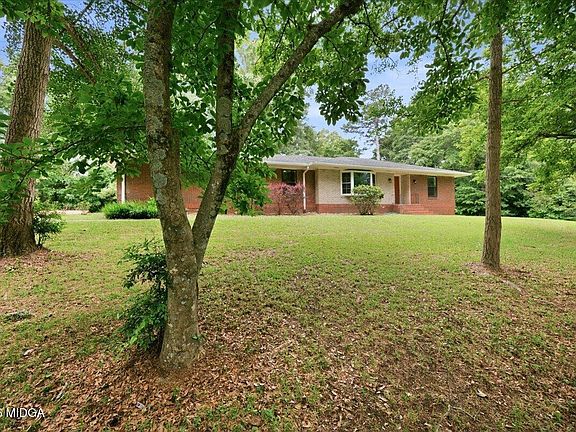 2nd image of 4506 Rivoli Dr