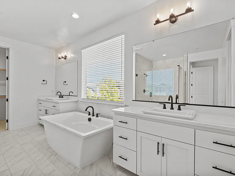 9560 Tenaya Peak Pl — Photo 25