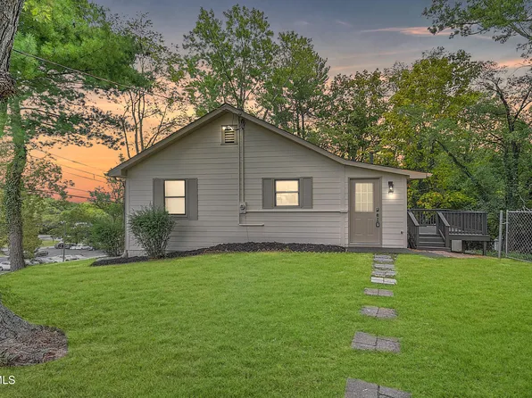 3361 Hillcrest Dr, Kingsport, TN 37664