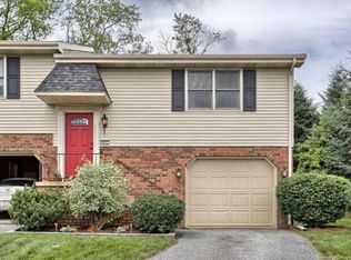 602 S Cedar St, Lititz, PA 17543