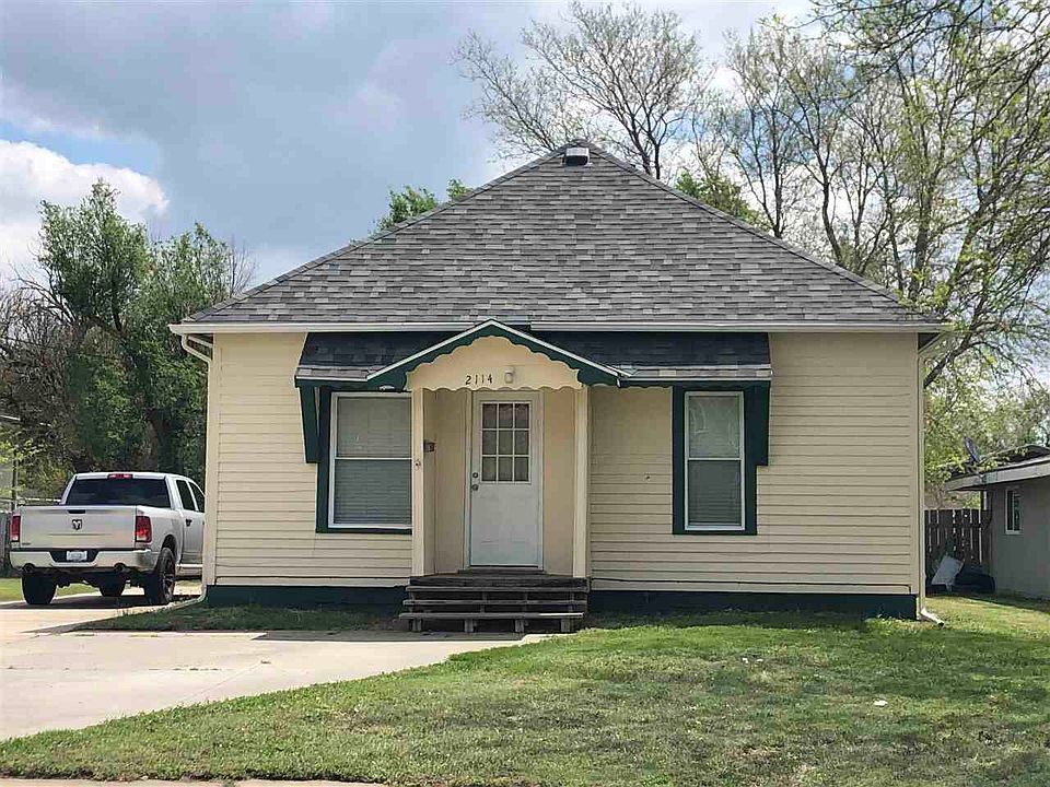 2114 Walnut St, Hays, KS 67601 MLS 201058 Zillow