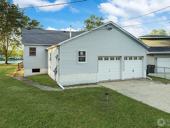 2nd image of 35698 N Sheridan Dr