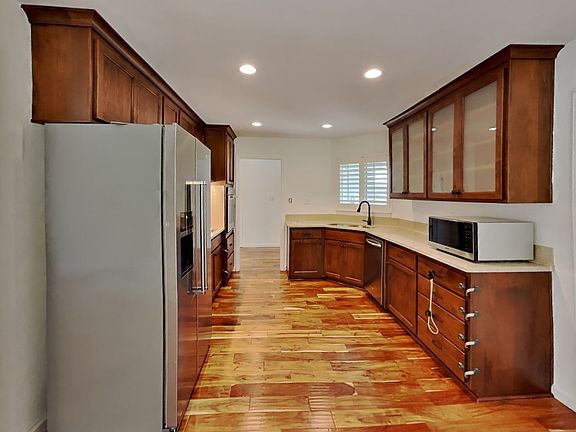 4th image of 3445 Stewarton Dr