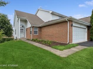 5744 Manchester Dr, Gurnee, IL 60031
