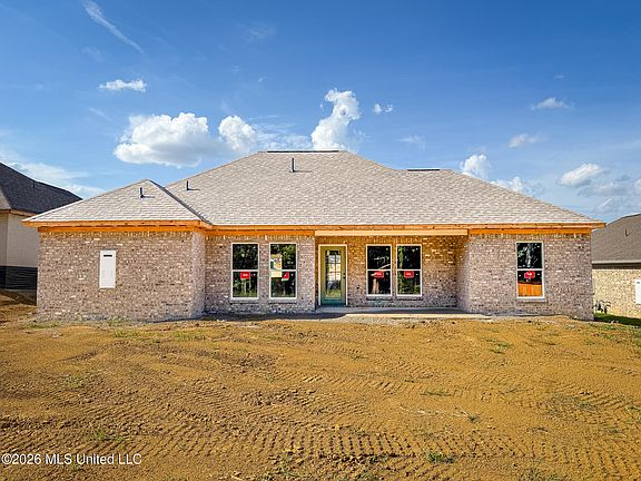 3rd image of 999 Riverside Ln