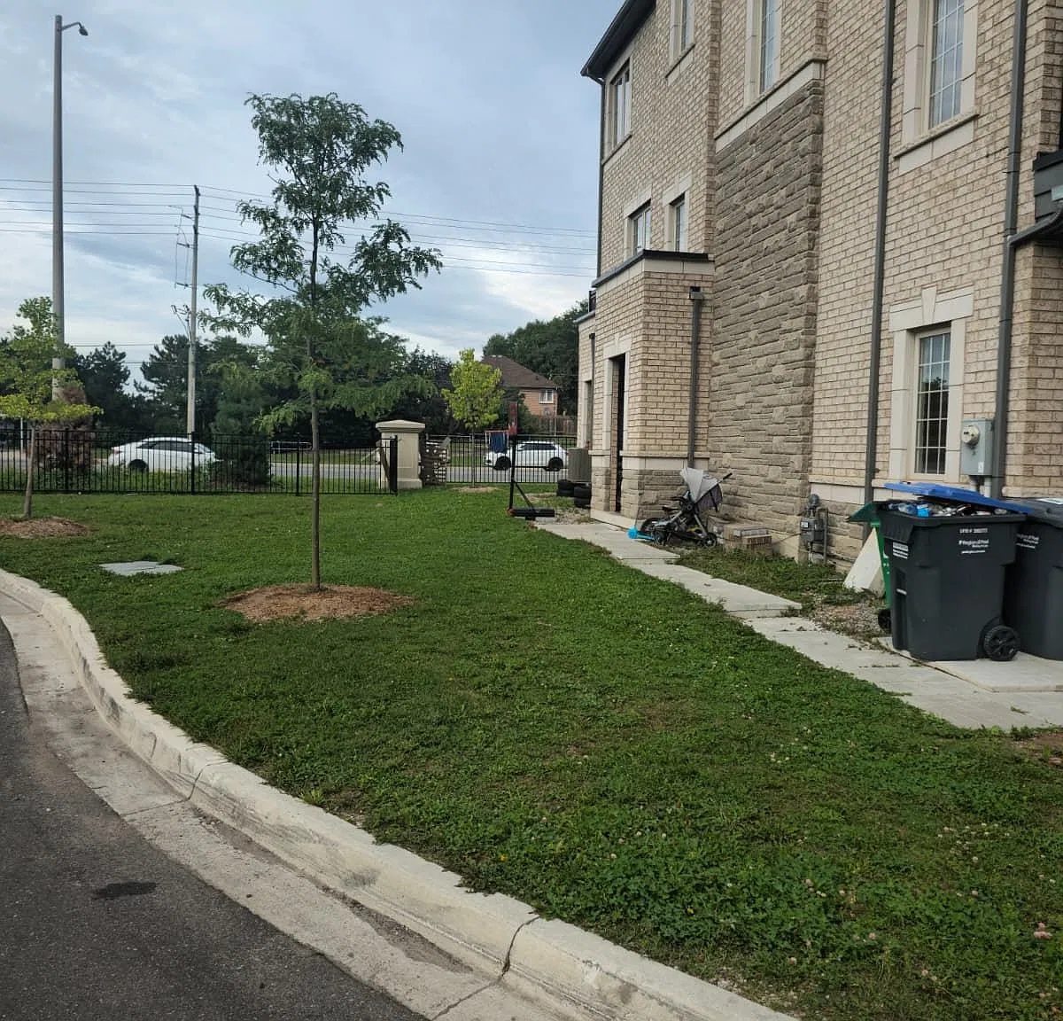 4 bed, $3,150 — Photo 3