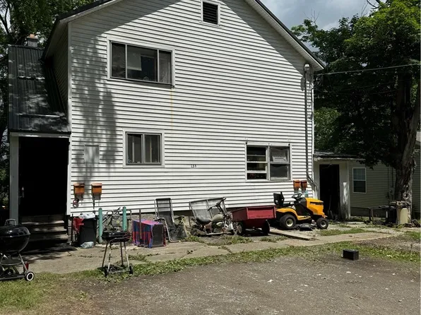 133 Jefferson St, Warsaw, NY 14569