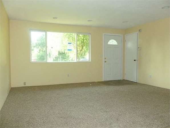2nd image of 704 E 7th St