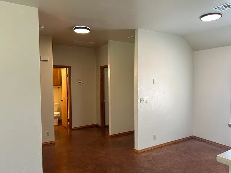 718 Pristine Pl — Photo 8