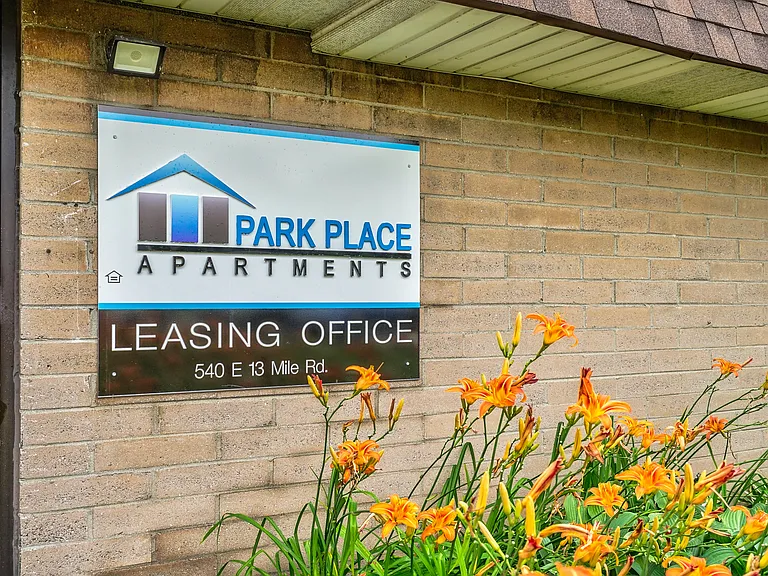 Park Place Apartments — Photo 24