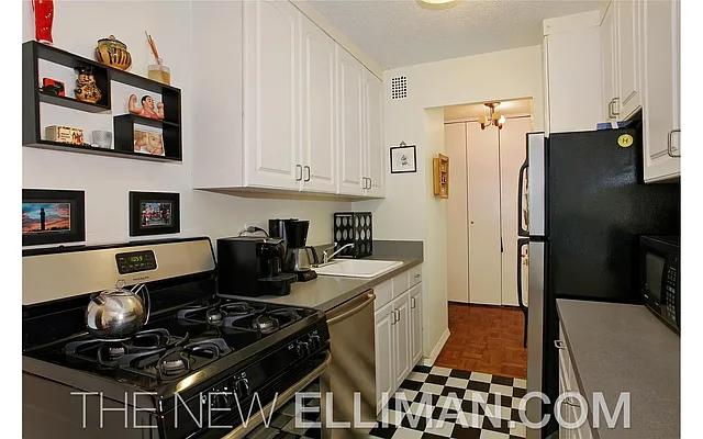 Sold by Douglas Elliman | media 11