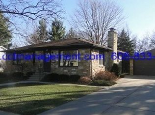 6825 Franklin Ave, Middleton, WI 53562