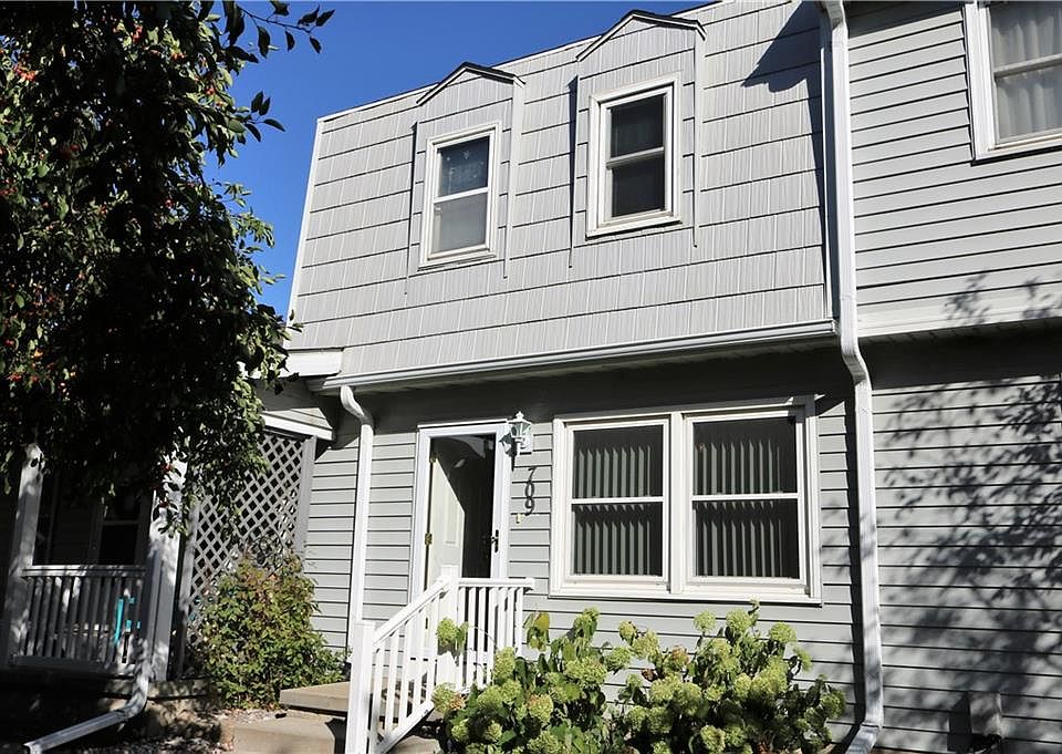 1st image of 709 NW Greenwood St #8