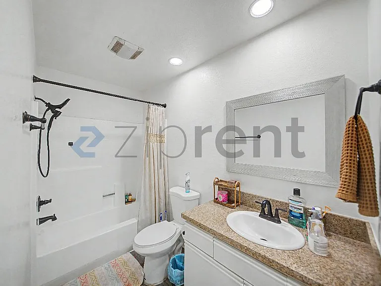 1265 Kendall Dr #521 — Photo 12