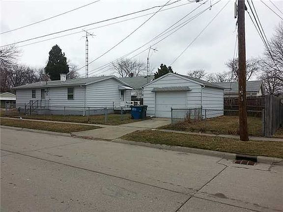 2nd image of 3604 Terrace Dr