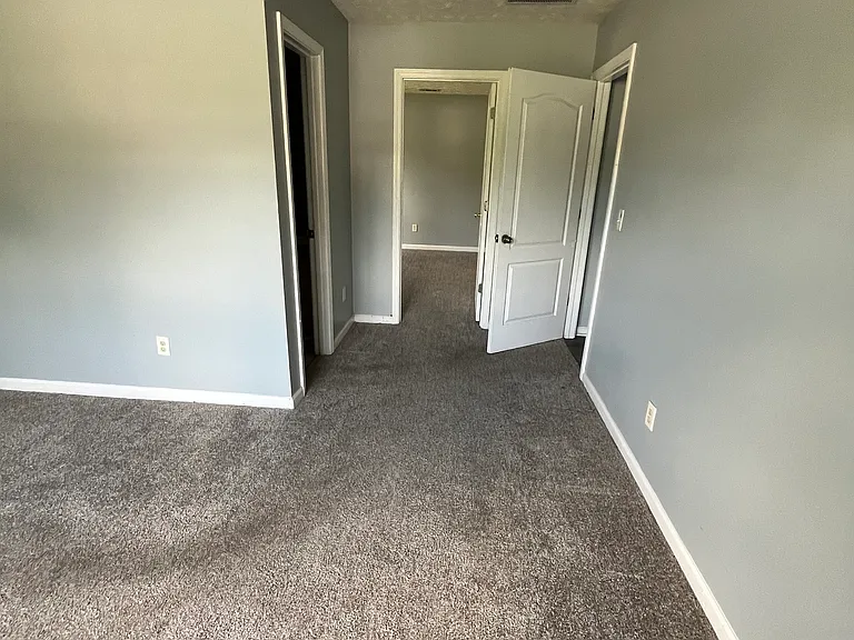 506 Rosewood Cir — Photo 42