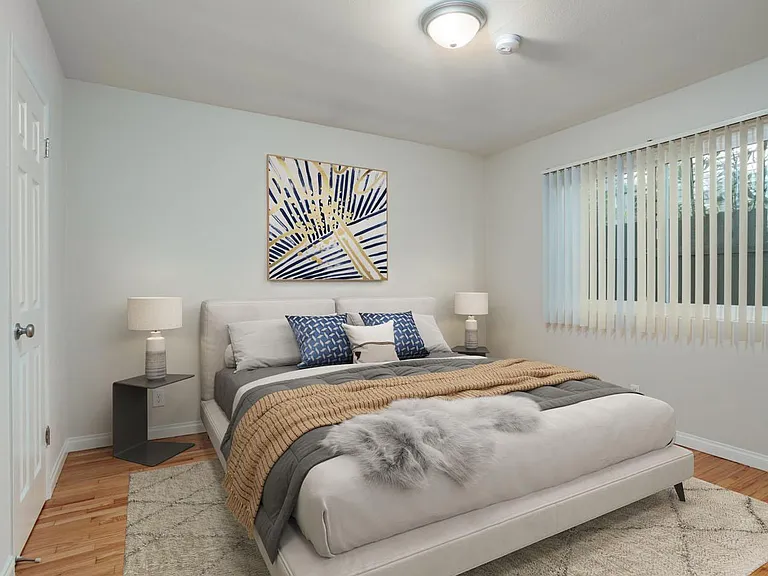 1953 Cheremoya Ave #1 — Photo 11