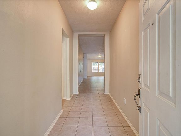 3rd image of 98 S Vesper Bend Cir