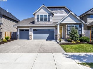 15561 SE Pioneer Dr, Clackamas, OR