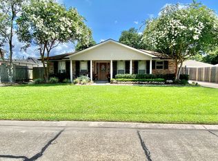 512 Moncla Ave, Belle Chasse, LA 70037