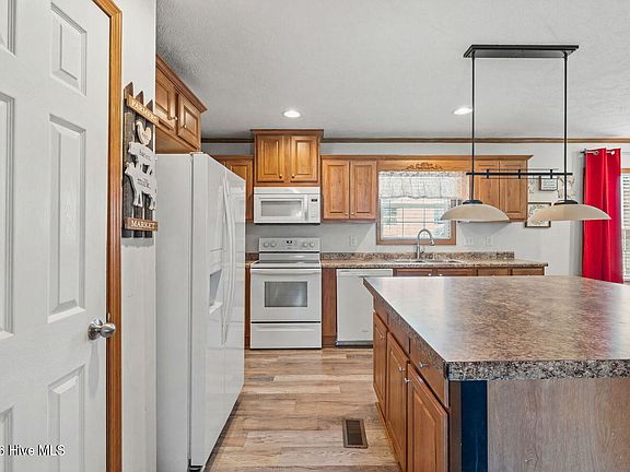 5th image of 1856 Oxpen Road SW