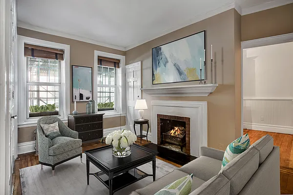 Rented by Compass | media 18