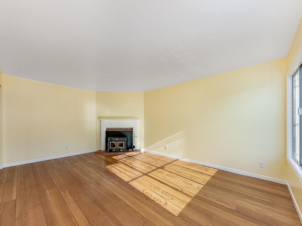 1st image of 645 Dartmouth St
