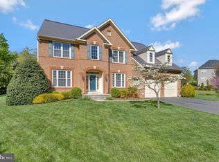 25789 Spectacular Run Pl, Chantilly, VA 20152