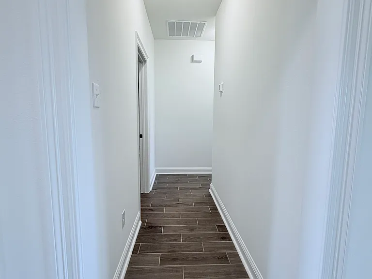 7208 Pencarrow Cir — Photo 6