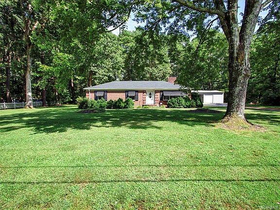 5th image of 308 Graydon Cir