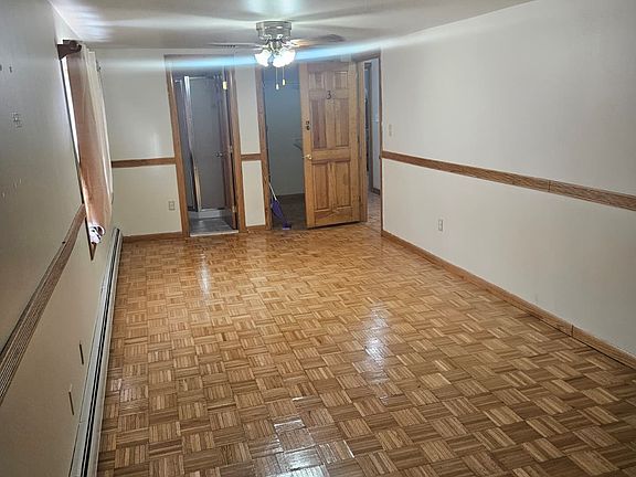2nd image of 211 Friemann Ln Unit 1