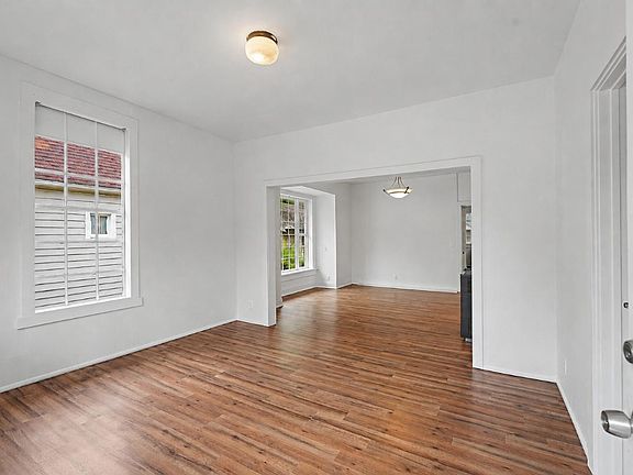 3rd image of 2911 S 8th St APT A