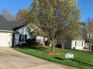 5709 River Glen Dr, Greensboro, NC 27455