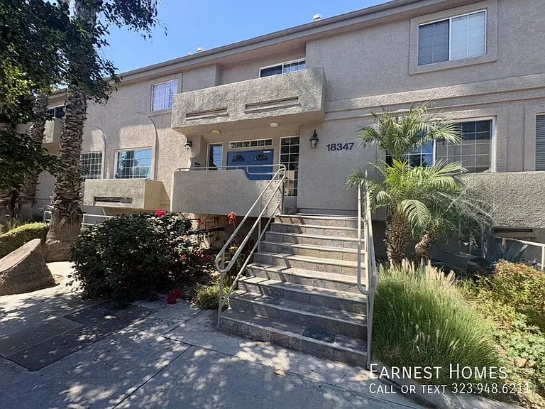 18347 Saticoy St #31 — Photo 1