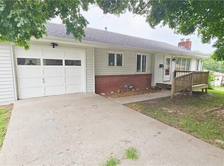 802 S 39th St, Saint Joseph, MO 64507