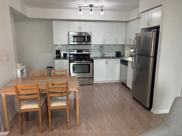 800 Lawrence Ave W Unit 406, Toronto, ON M6A 0B1