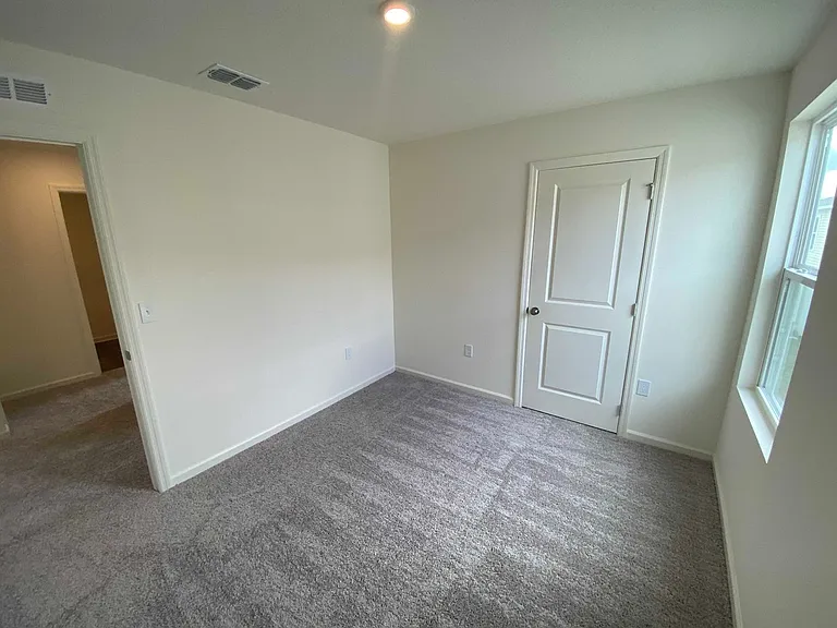 1697 Minnesota Rd — Photo 17