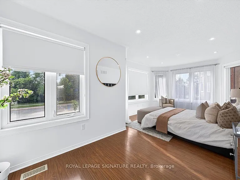 735 New Westminster Dr #59 — Photo 28