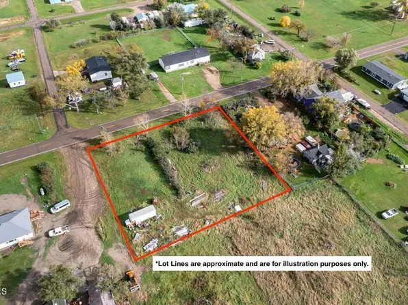 208 Roosevelt St, McKenzie, ND 58572