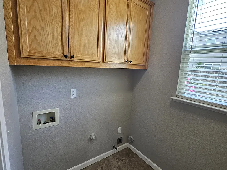 1168 Fiore Way — Photo 33