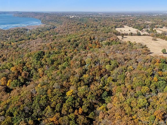 3rd image of 4139 S 510th Rd