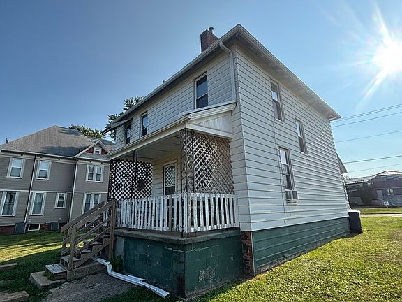 2nd image of 216 N Vine St