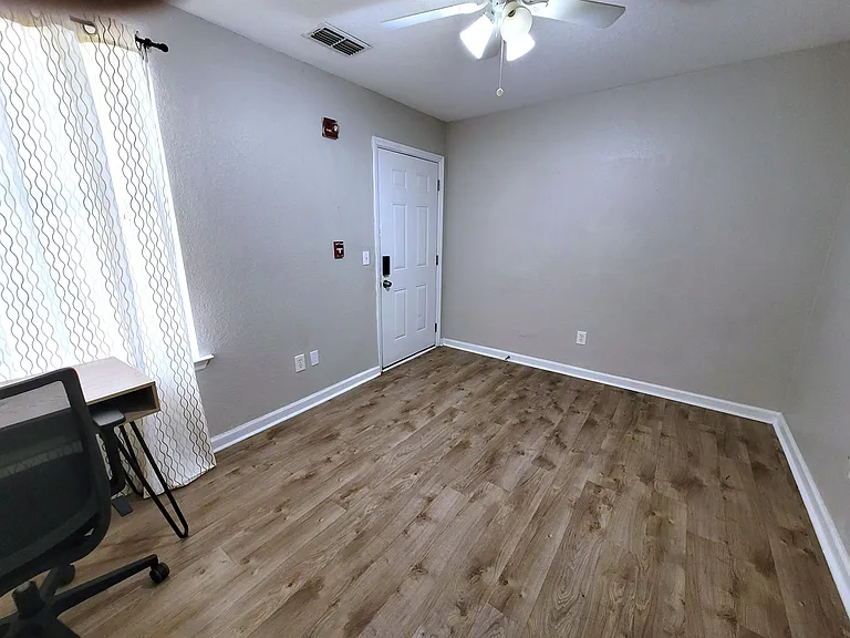1329 Nylic St — Photo 8