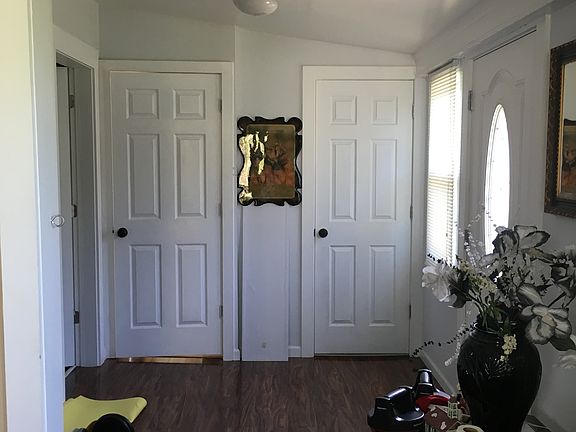 2nd image of 207 Lytle Ave