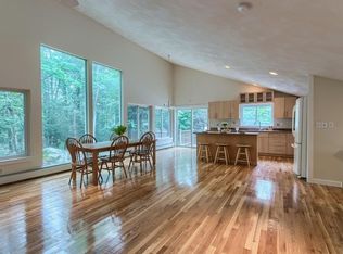 10 Hog Hill Rd, Townsend, MA 01469