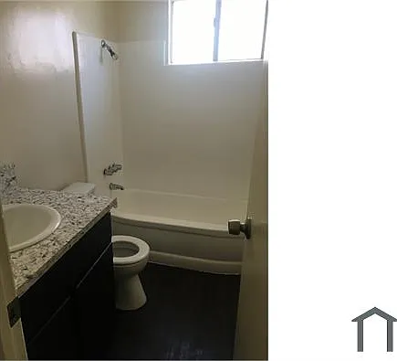 2 bed, $2,200 — Photo 3